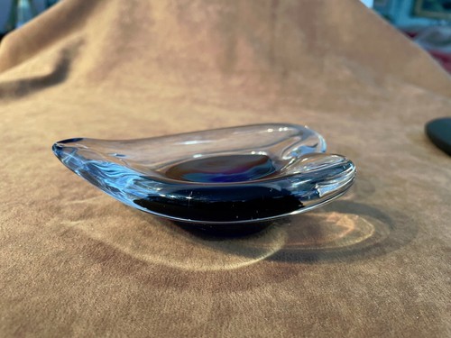 VINTAGE ART GLASS HEART OF THE OCEAN SIGNED / LABELED DISH - 4 1/2" BURCHETTA - Picture 3 of 7