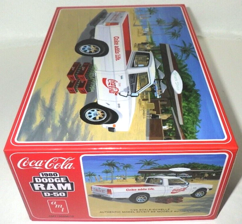 AMT 1/25 1980 Dodge Ram D-50 Coca‐Cola Pickup Model Kit AMT1306M non assembla... - Immagine 3 di 4