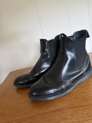 Womens UK 8 US 10 Doc Dr. Martens Flora Black Smooth Leather Ankle Chelsea Boots