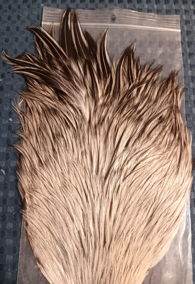 Premium WAPSI Cuello de Gallo-Tejón Plateado-Hermosos Colores-Atado con Moscas-#2 a #22 Foto 4 de 4