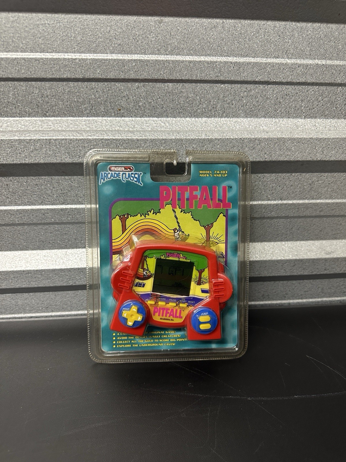 1998 Tiger Electronics Arcade Classic Pitfall Handheld LCD Game New Sealed Packa