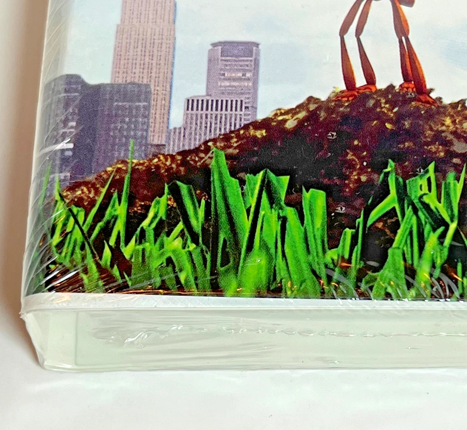 Vintage Dreamworks Home Entertainment VHS Antz Original Sealed Clamshell 1999 - Image 2 of 3