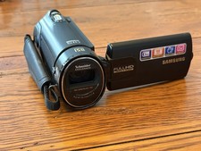 Samsung HMX-H300BN Camcorder Full HD 1080p 30x Zoom W/ Camera Bag.