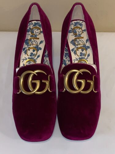 NEW GUCCI WOMENS INDIGO PURPLE SUEDE PUMPS SIZE 37 EURO OR 7 IN US + DUST BAG - Picture 1 of 11