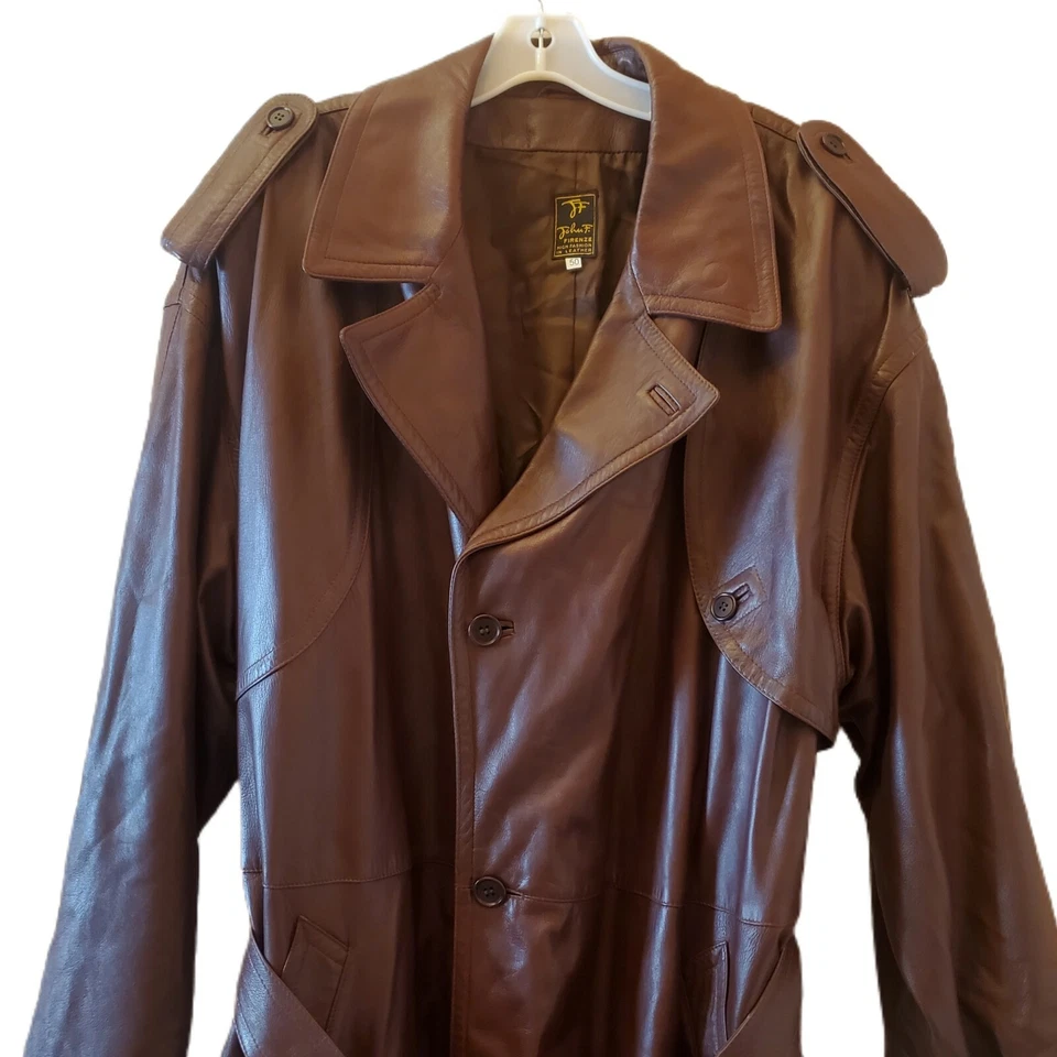 Trench coat vintage década de 1970 John F. Firenze couro marrom bolsos cinto aba traseira tamanho 50 - Imagem 3 de 4