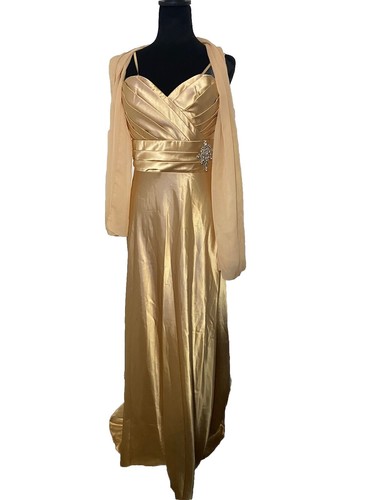 gold gogo dress BABY PLEASE MINI DRESS IN GOLD – AKIRA main image 0