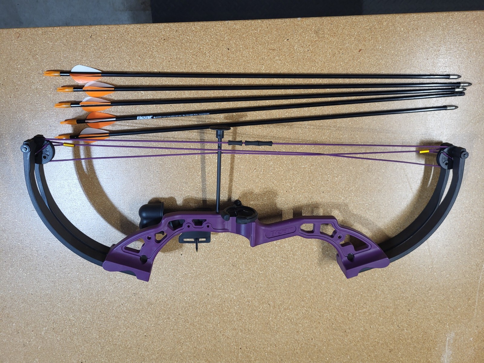 Bear Brave Bow Purple up to 19.5 in. 1525 lbs. RH with arrows eBay