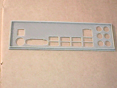 Plaque I/O Shield Arrière En PLA – Pour Carte Mère MSI MS-7309 VER 2.1