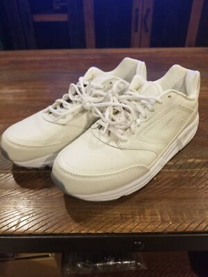 Brooks Addiction Walker Extra Wide White, SZ 9.5 (B) Medium