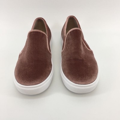 blush steve madden slip ons