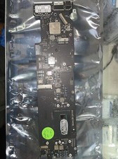 Macbook Air 13 820-3437-B i5 1.4GHZ 4GB Logic Board turns On No Display