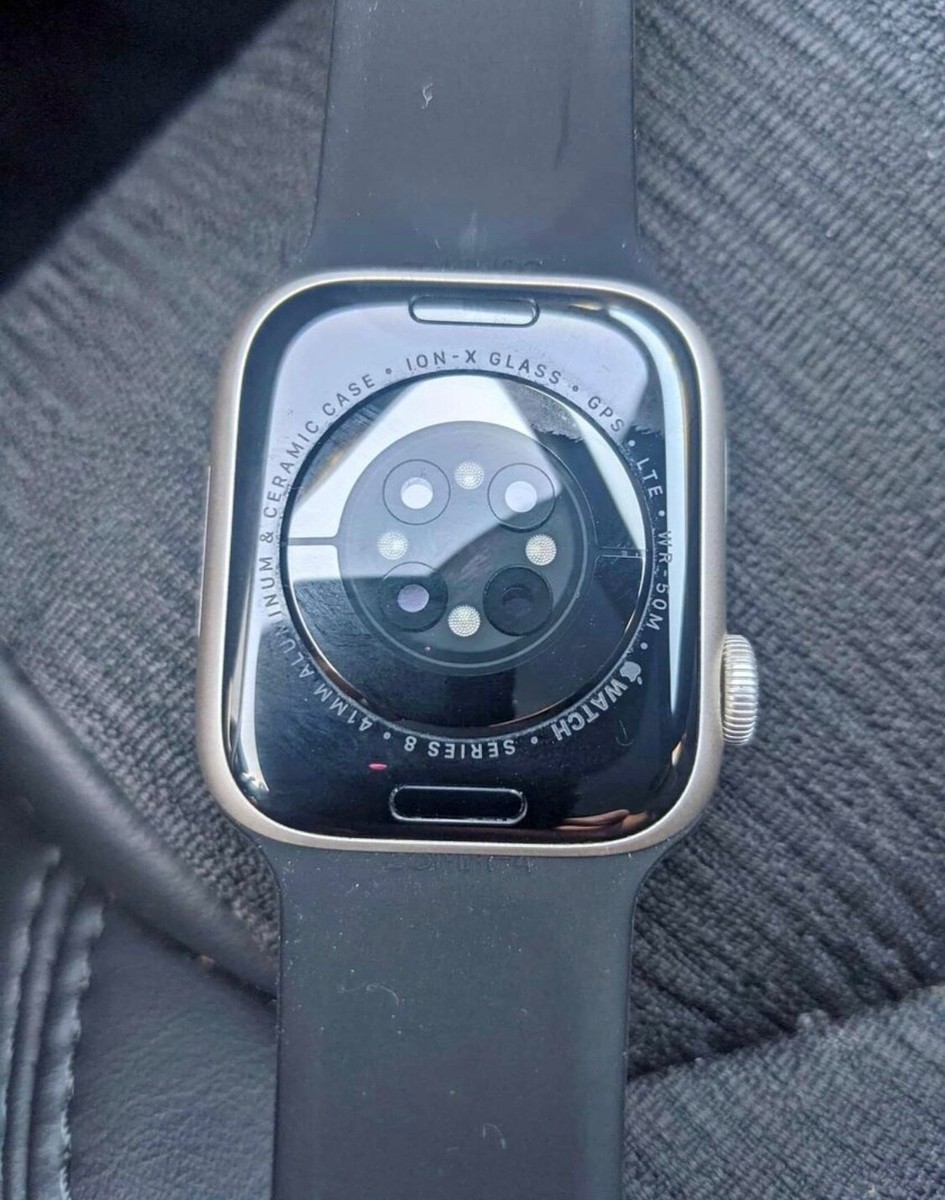 Apple Watch Series 8 41mm Midnight Aluminum Case with Sport Apple Watch Series 8 41mm Midnight Aluminum Case with Sport