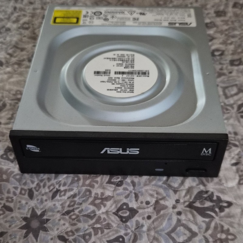 ASUS DRW-24F1ST 24X SATA Internal 5.25" DVD±RW CD Writer Drive Black