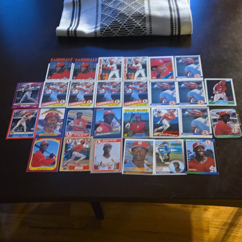 Willie McGee St. Louis Cardinals 1987 Topps 28 - Card Lot #84