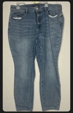 Women&rsquo;s Blue Denim Jeans Medium Wash Button Zip Solid 5-Pocket Regular