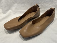 Time and Tru Memory Foam Ballet Flats Women's Size 9 Tan Slip On