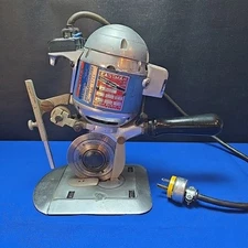 Eastman Lightning Class 354 Industrial Fabric Cutter 1 phase 110v