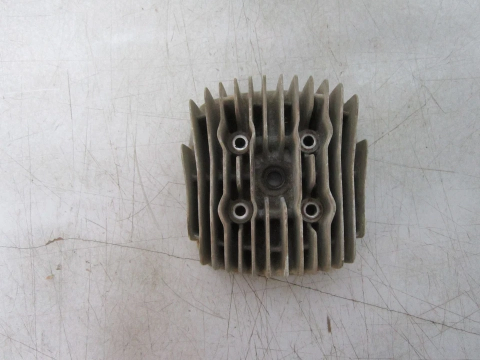 Bridgestone 100 Sport 1967 culata Foto 2 de 4