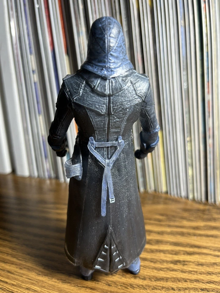 ASSASSINS CREED SERIES 4 EAGLE VISION ARNO DORIAN MCFARLANE TOYS 2015 W/ WEAPONS — 第 3/4 张图片