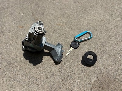 2002-2007 Saturn Vue Ignition Switch Lock Cylinder Assembly With Key