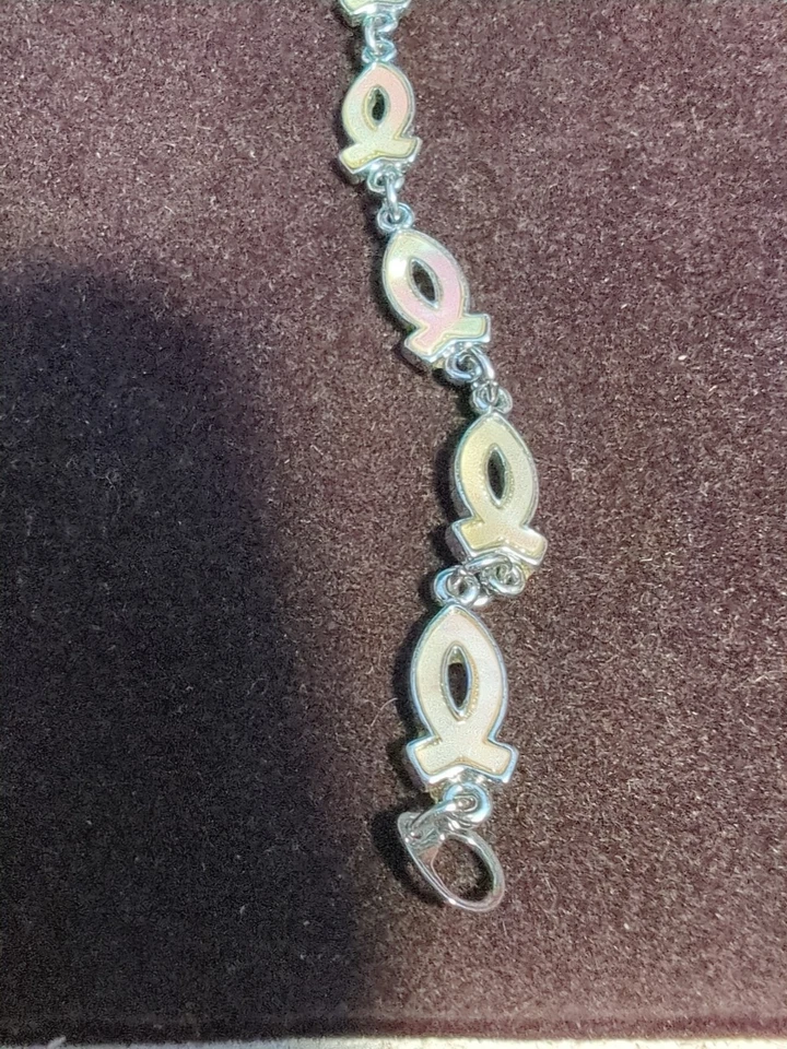 Silver Breast Cancer Awareness Bracelet Opalescent Shiny Color Changing Pearly - Image 2 of 4