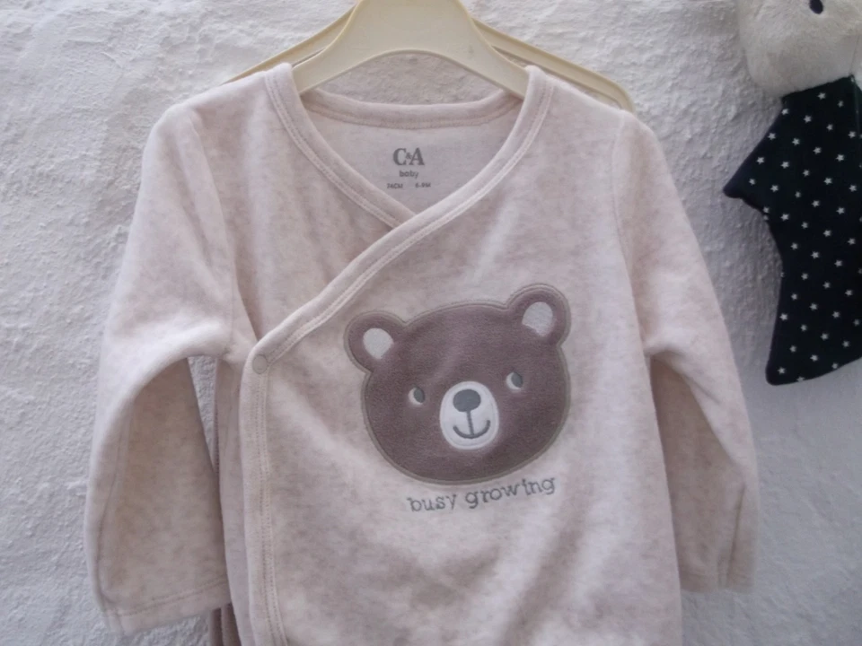 2 Teiler Grösse 74 C&A Nicki Pullover mit Hose Jungen - Bild 3 von 3