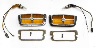 1970 70 Mercury Cougar front turn signal lights left and right