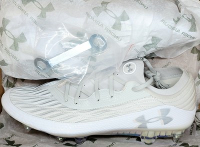 Under Armour Magnetico Elite 4 White Hybrid Soccer Cleats Sz 10