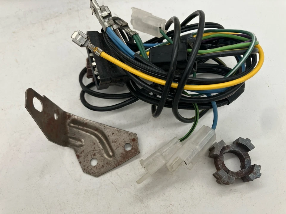 69-70 Cadillac Calais DeVille Fleetwood Twilight Sentinel Kit 990836 - Image 4 of 4