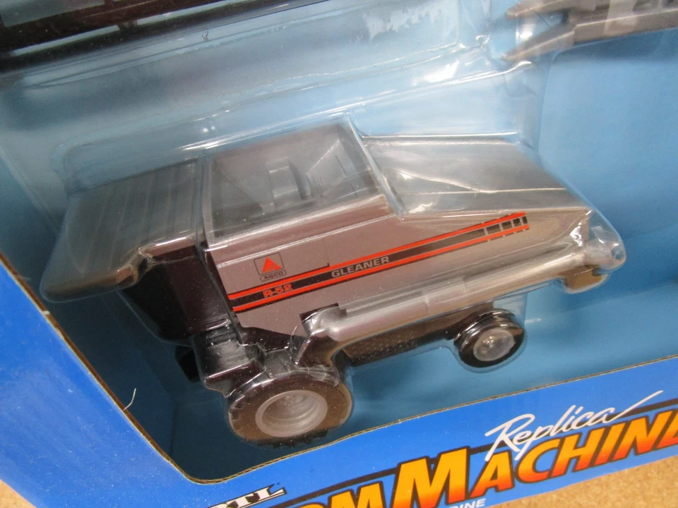 Agco GLEANER R-52 combine corn head ERTL 1/64 NIP box diecast farm toy B8 Z - Image 2 of 4