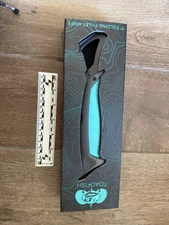 Toadfish Stowaway Folding Fillet Knife w/Carabiner 8.5 Compact and Portable