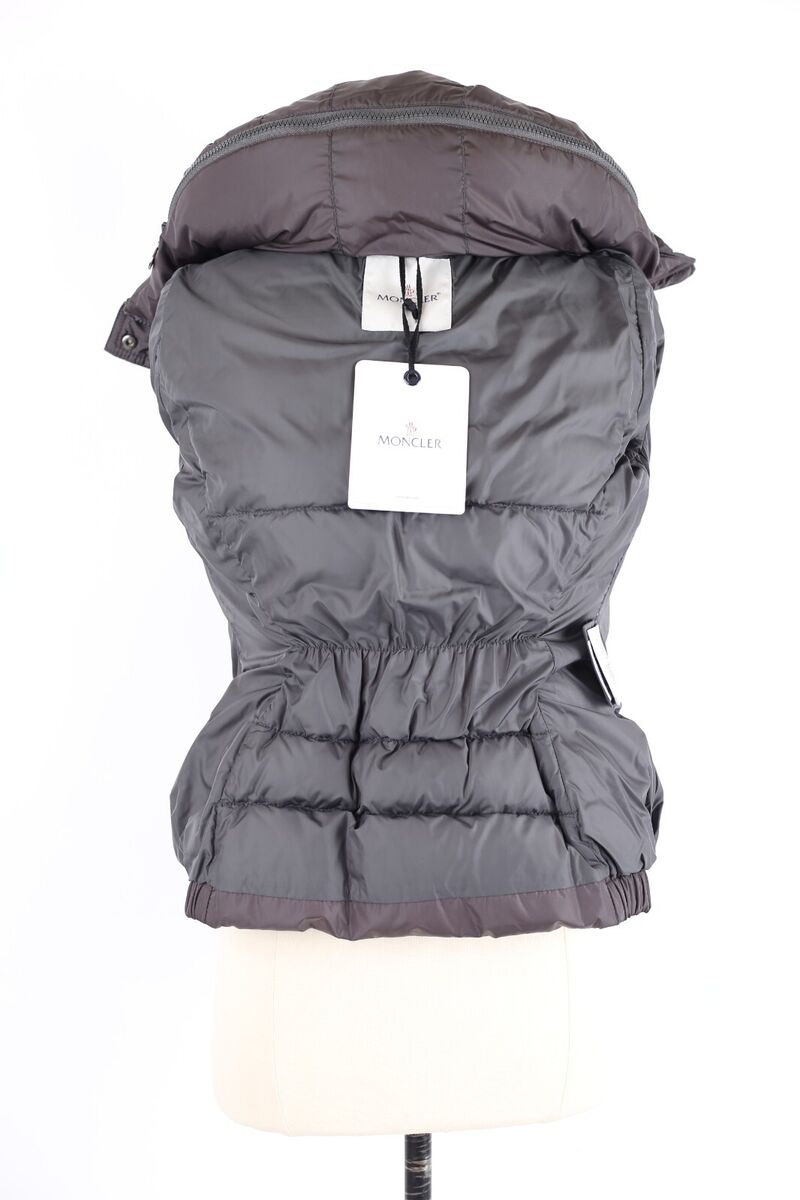 NWT Moncler Sanglier Zipped Down Jacket Sz 0/XS Grey $1,590 NWT Moncler Sanglier Zipped Down Jacket Sz 0/XS Grey $1,590