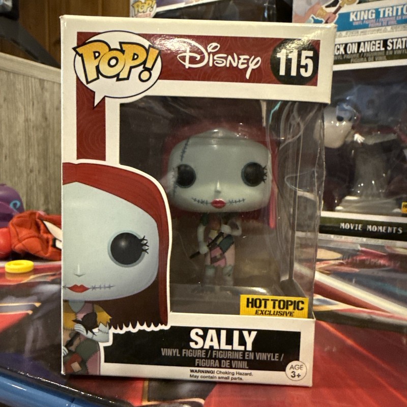 Funko Pop! Vinyl: Disney - Sally (Holding Thistle) #115 Hot Topic w/ Protector
