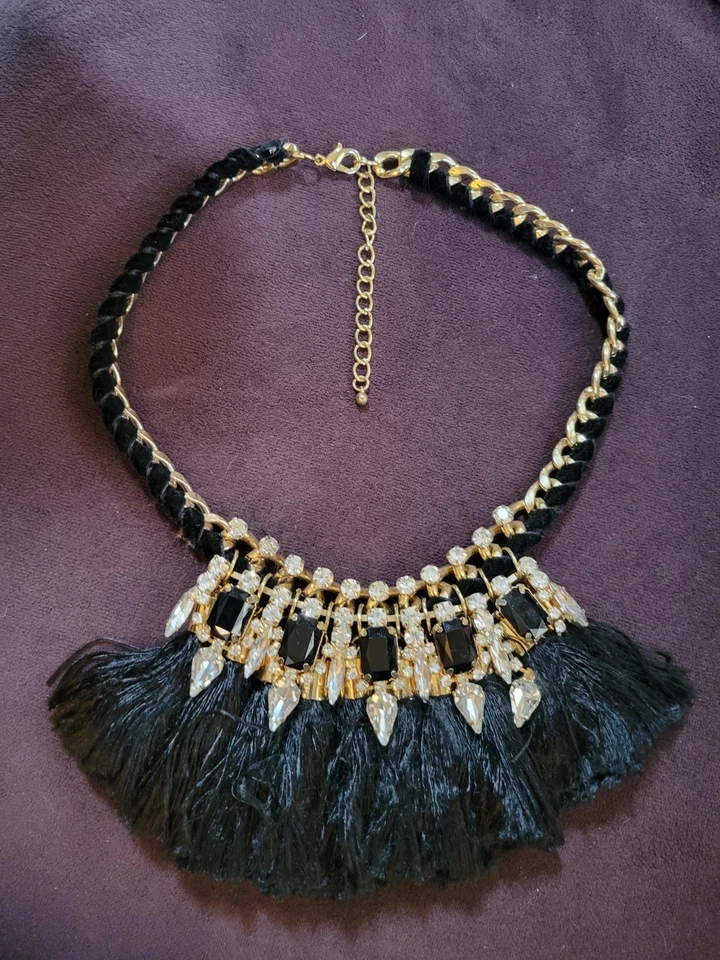 Gargantilla babero flecos de cristal con cuentas negras collar boho cadena dorada borla Foto 2 de 4