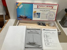 VINTAGE MODEL SHIPWAYS 3/8 SCALE EMMA C. BERRY SLOOP RIGGED MODEL SHIP KIT