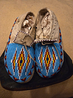 Native American Handmade Beaded Suede Leather Moccasins Blue Seed Bead Lace-Up