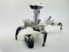 WowWee 2007 White Black Roboquad Robo Quad Full Size Robot Dog w/ Remote Control