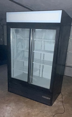 Beverage-Air MT45 Commercial Merchandiser Refrigerator-Black