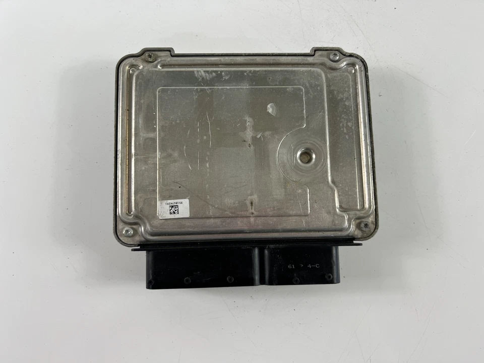 Centralina motore Seat Toledo III 5P2 03C906016E 0261S04393 ECU 2008 25985834 - Immagine 4 di 4