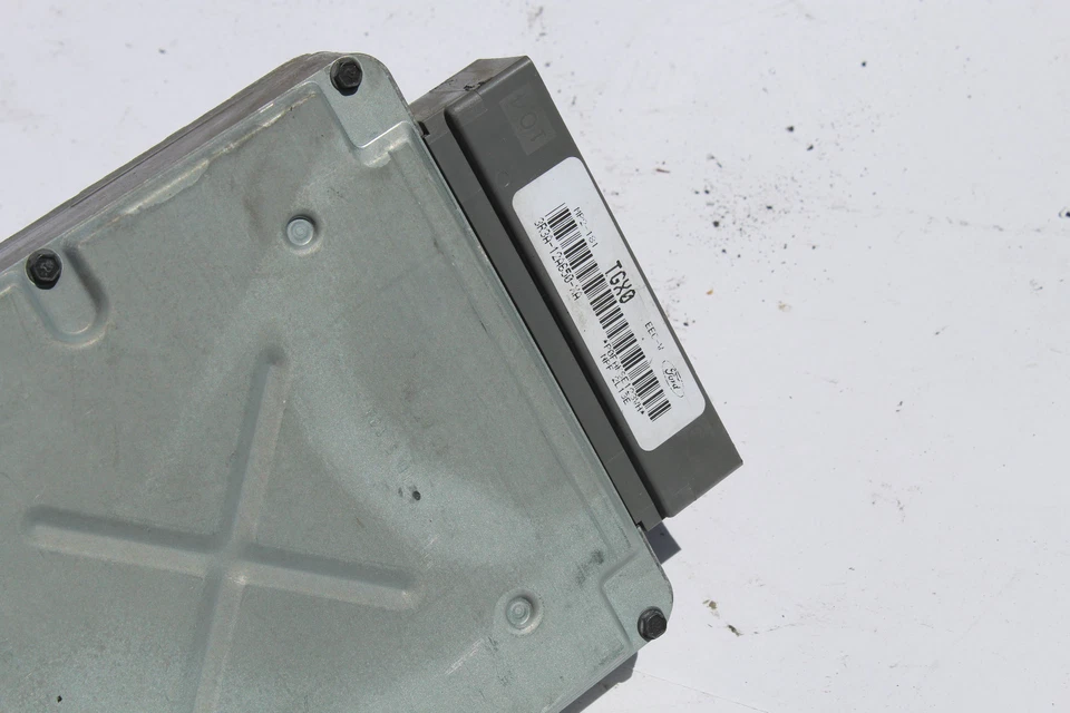 1999-2004 FORD MUSTANG V6 ECM ENGINE COMPUTER MODULE K2719 - Imagem 4 de 4