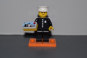 lego series 18 policeman