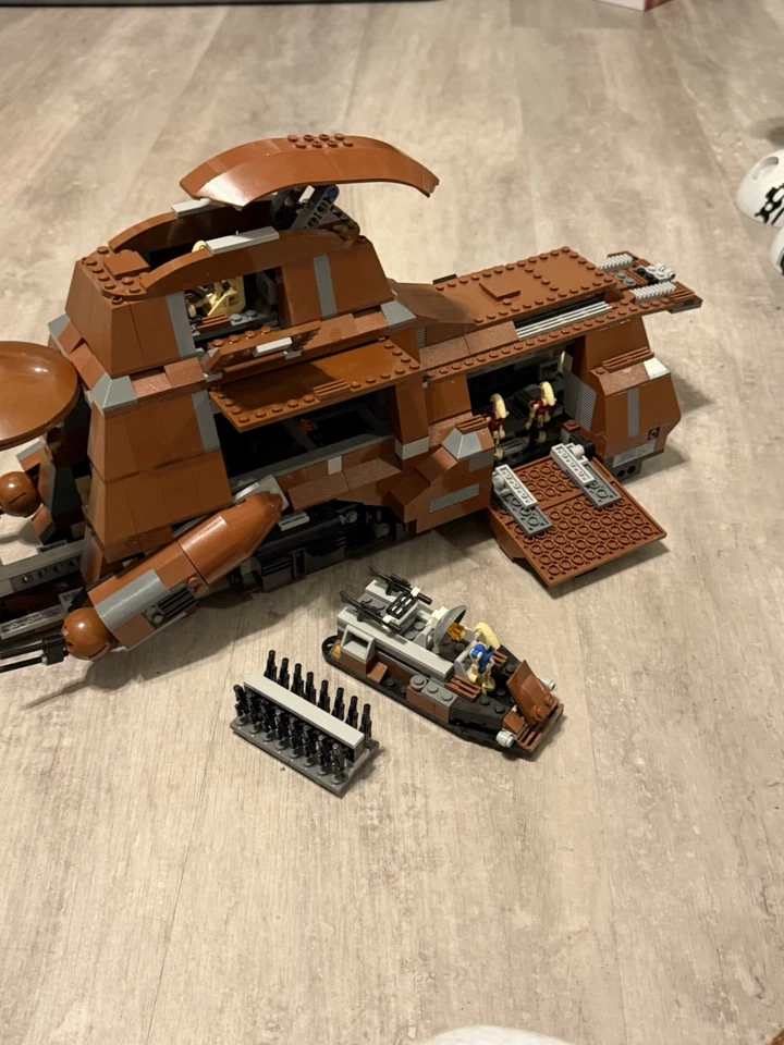 LEGO Star Wars: Trade Federation Mtt (7662) - Image 2 of 4