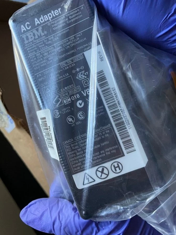 Adaptador de CA IBM 02K6699 ThinkPad 72W Foto 3 de 4