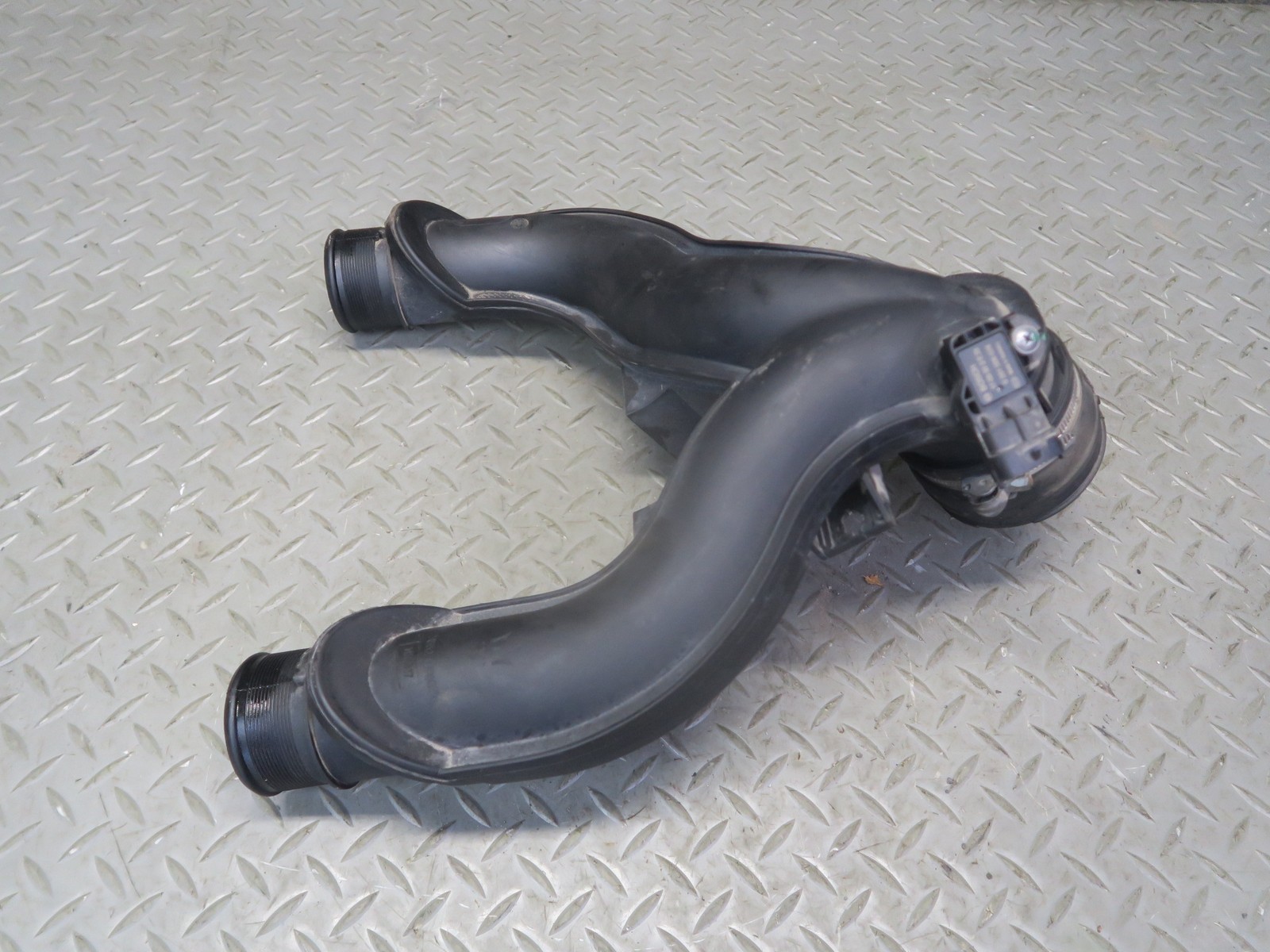 Maserati Quattroporte S Q4 2014-2021 Intake duct hose