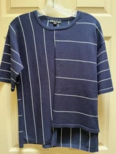 METRIC KNITS Women's SZ M Navy Stripe Knit Top 3/4 Sleeve Asymmetric Hem
