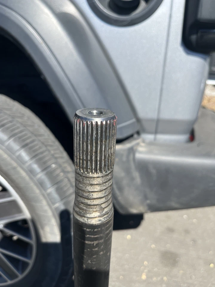 Jeep Wrangler JL 2018-2024 eje trasero izquierdo o derecho OEM Mopar 68393687AA Foto 3 de 4