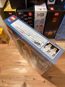 LEGO Creator Sculptures Shuttle Expedition 10231 In 2011 New Retired