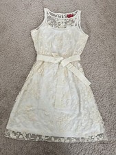 NWT Elle Cream White lined lace dress Sleeveless With Belt Size S