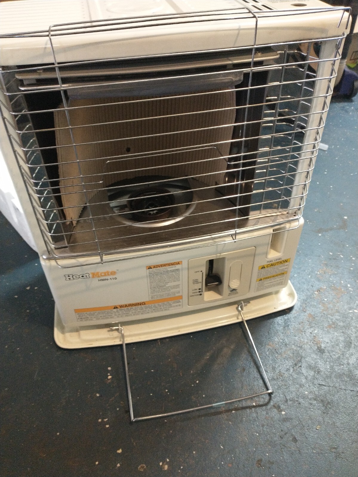 Sengoku HMN110 Portable Indoor Radiant Kerosene Heater White