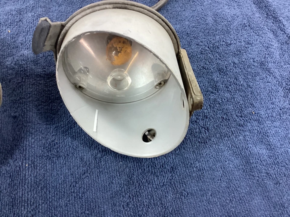 70 luces de señal de giro originales Plymouth Roadrunner GTX Foto 2 de 4